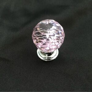 TOP KNOBS 1 1/8” TK118PC PINK CRYSTAL KNOB W/POLISHED CHROME BASE